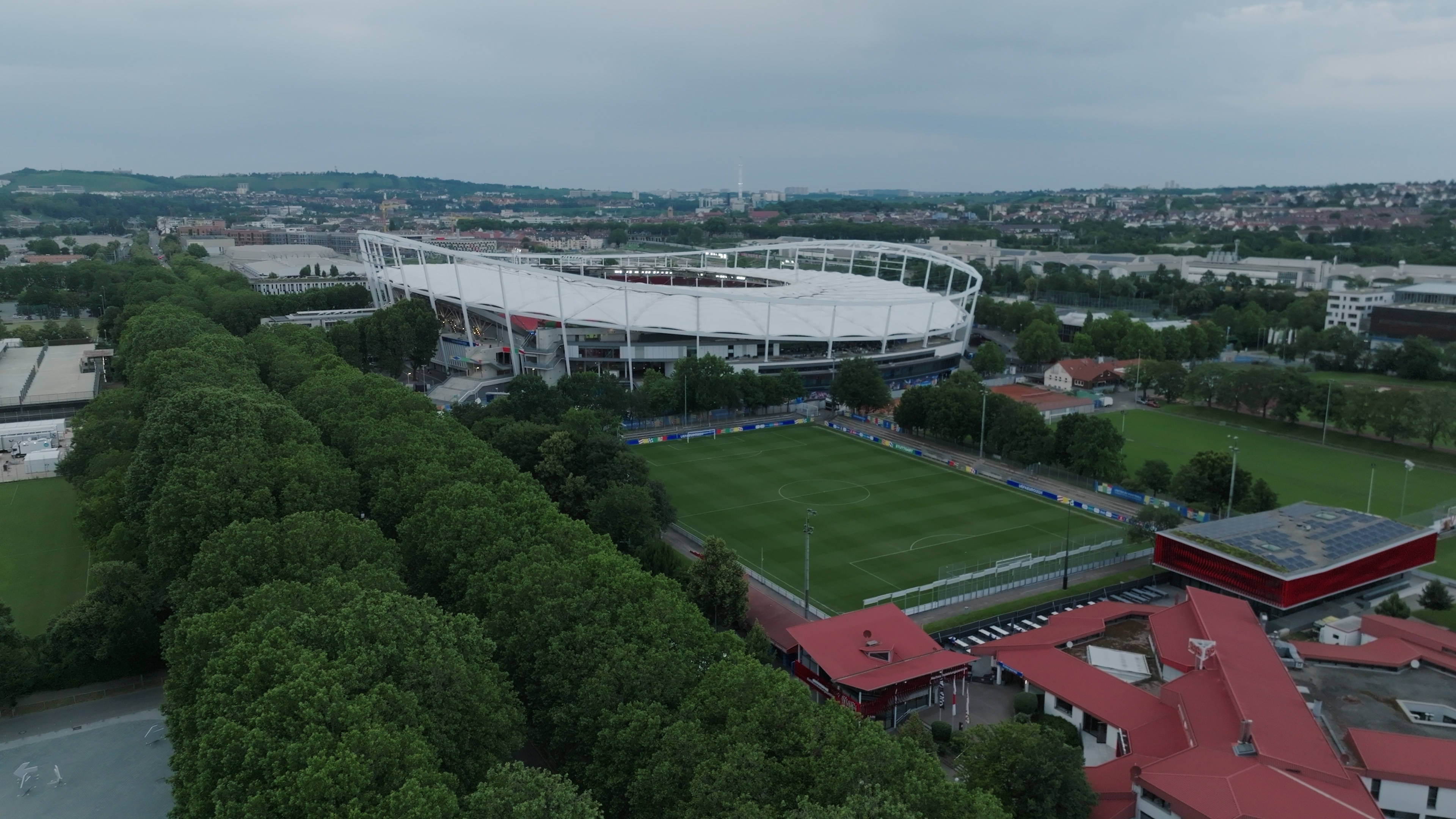 赛博朋克可攻略的女角色-kaiyun sports