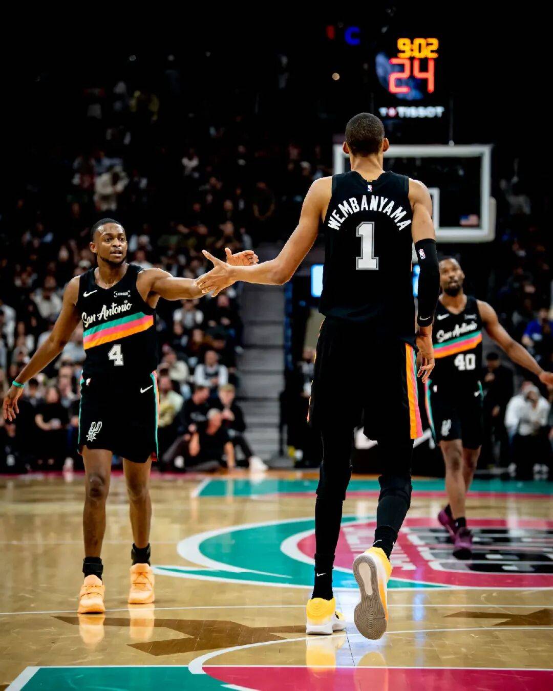 国际比赛日迈阿密热火备战NBA常规赛，门线救险细节曝光，球迷炸锅，纪律约束更严格的简单介绍-开云